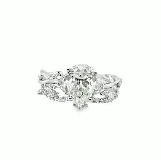 Lab Engagement Ring