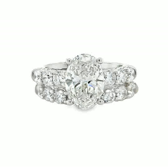 Lab Engagement Ring